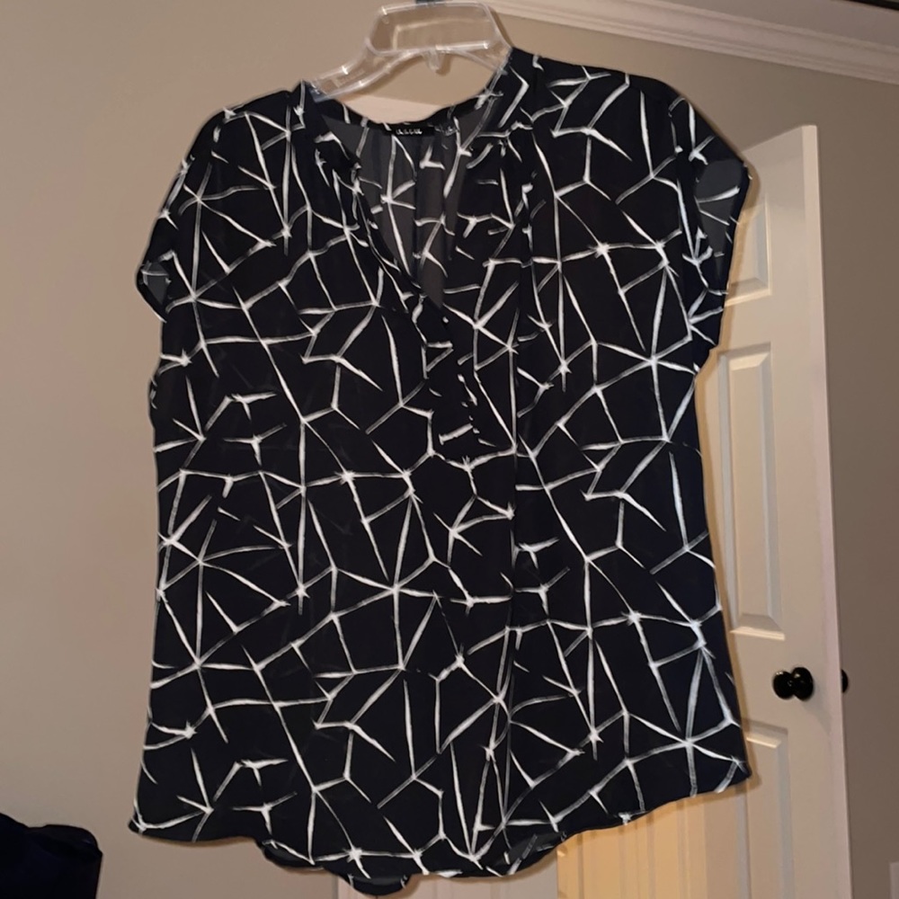 Apt 9 black and white blouse